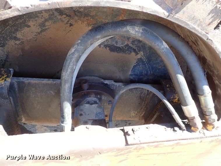 image for item DF8767 Hyster single drum roller