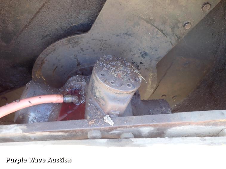 image for item DF8767 Hyster single drum roller