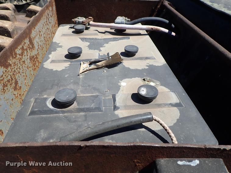 image for item DF8767 Hyster single drum roller