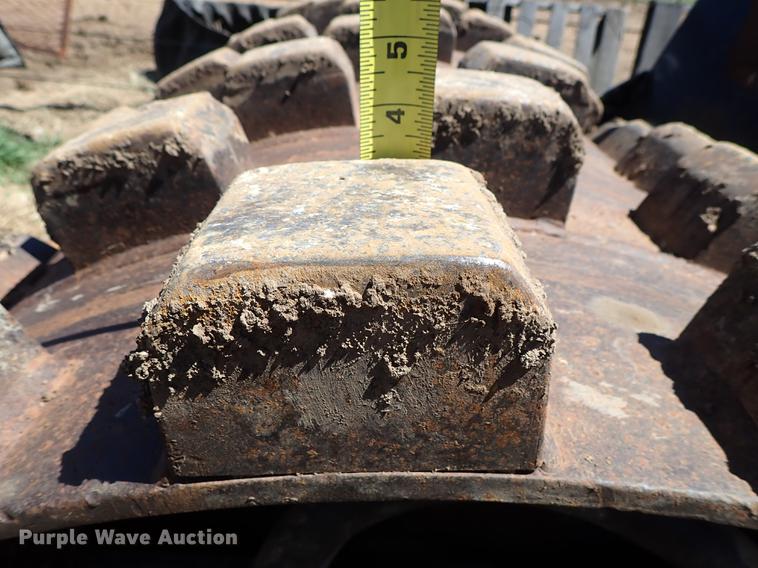 image for item DF8767 Hyster single drum roller