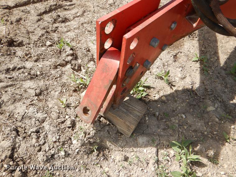 image for item DG0974 Case 6500 Conser-Till chisel