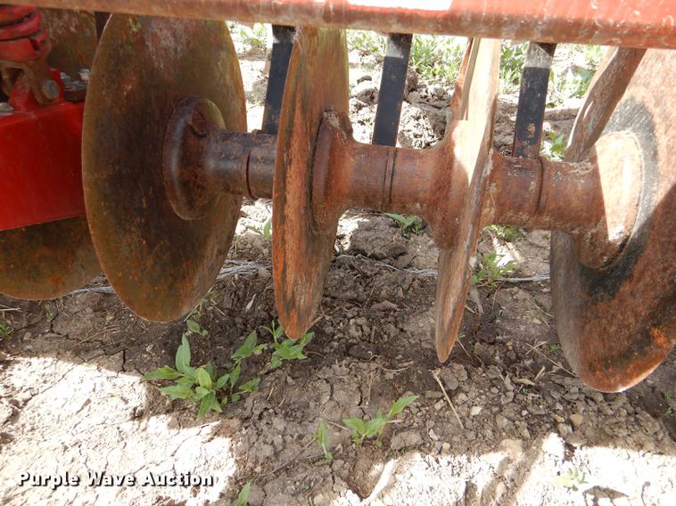 image for item DG0974 Case 6500 Conser-Till chisel