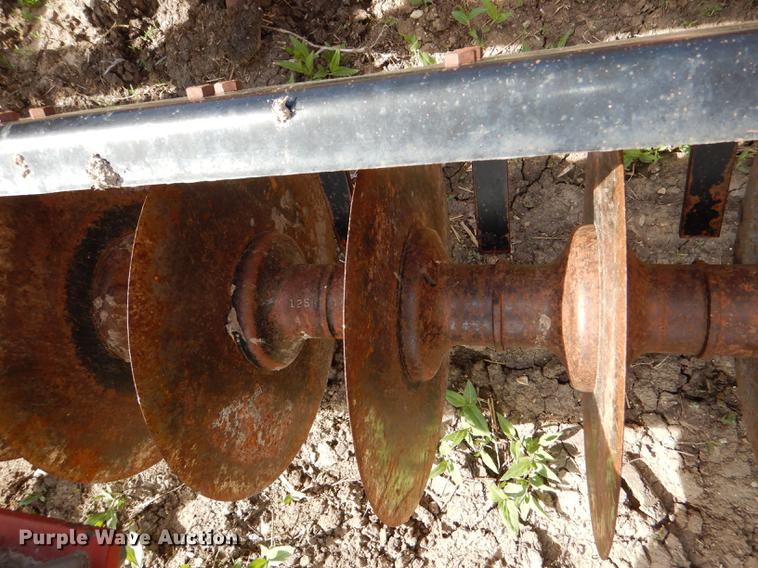 image for item DG0974 Case 6500 Conser-Till chisel