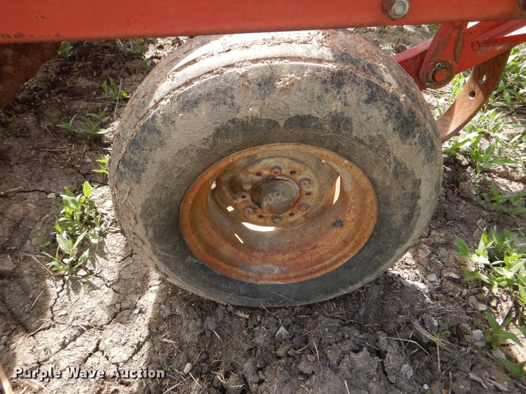 image for item DG0974 Case 6500 Conser-Till chisel