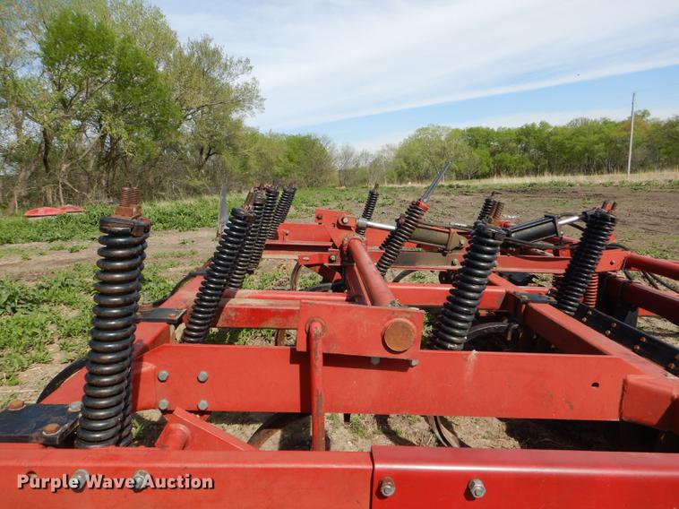 image for item DG0974 Case 6500 Conser-Till chisel