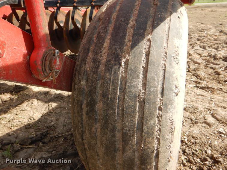 image for item DG0974 Case 6500 Conser-Till chisel