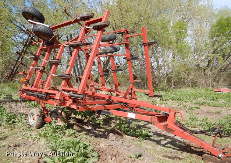 image for item DG0975 Case IH 5800/4300 cultivator