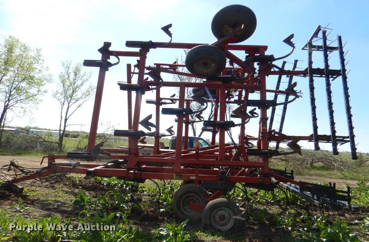 image for item DG0975 Case IH 5800/4300 cultivator