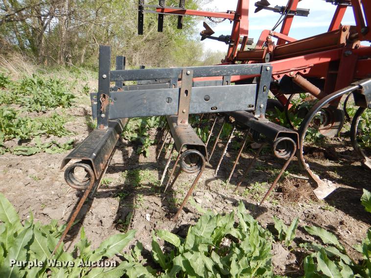 image for item DG0975 Case IH 5800/4300 cultivator