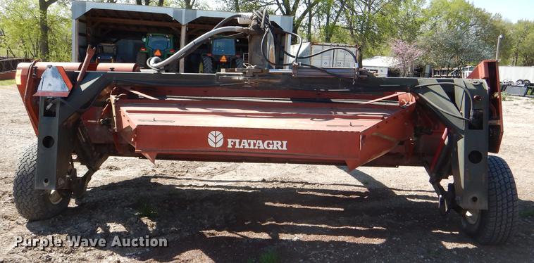 image for item DG1003 1995 Hesston 1160 Hydroswing windrower