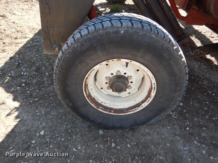 image for item DG1003 1995 Hesston 1160 Hydroswing windrower