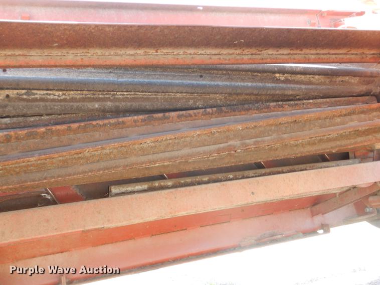 image for item DG1003 1995 Hesston 1160 Hydroswing windrower