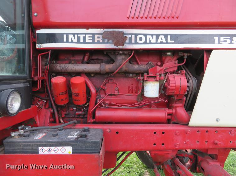 image for item DG3968 1979 International 1586 tractor