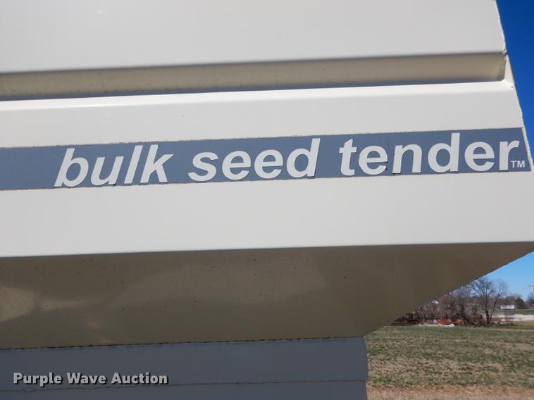 image for item DG5762 2008 Meridian 220 seed tender