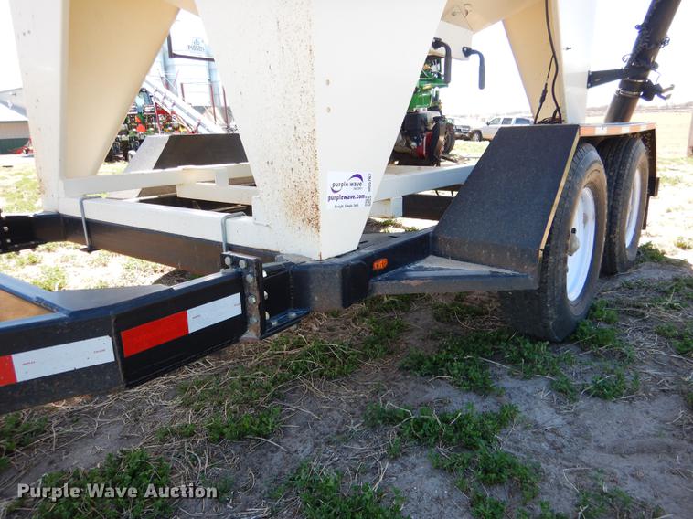 image for item DG5762 2008 Meridian 220 seed tender