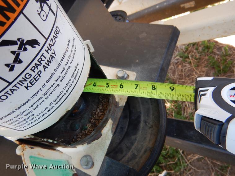 image for item DG5762 2008 Meridian 220 seed tender