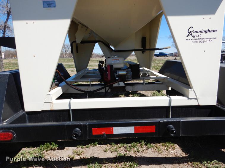 image for item DG5762 2008 Meridian 220 seed tender