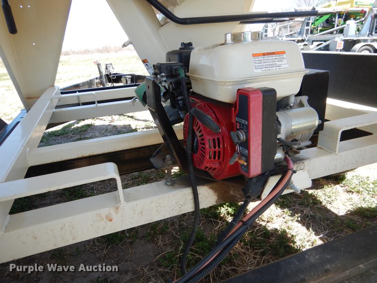 image for item DG5762 2008 Meridian 220 seed tender