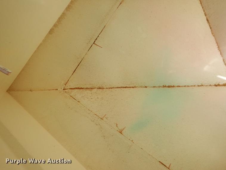 image for item DG5762 2008 Meridian 220 seed tender