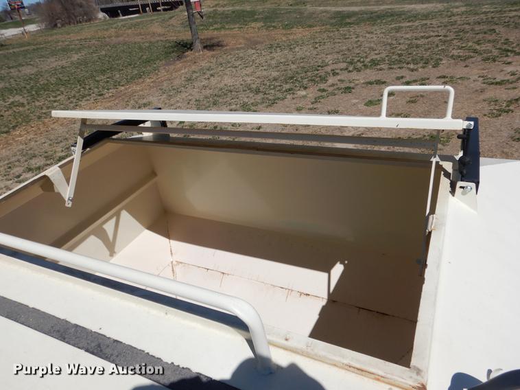 image for item DG5762 2008 Meridian 220 seed tender