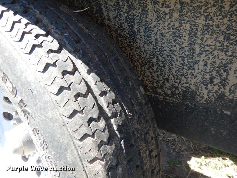 image for item DG5762 2008 Meridian 220 seed tender