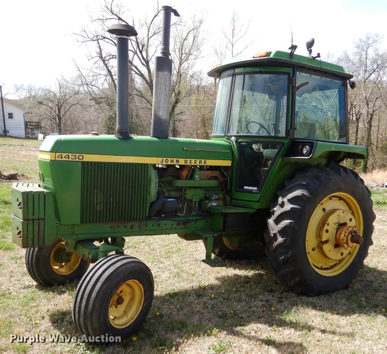 image for item DY9798 1974 John Deere 4430 tractor
