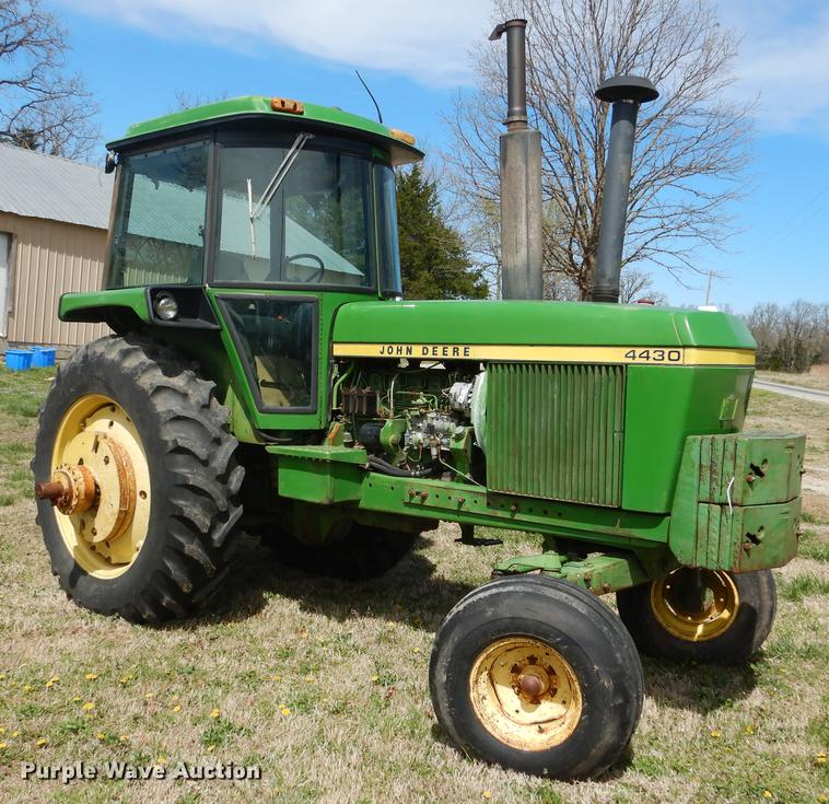 image for item DY9798 1974 John Deere 4430 tractor