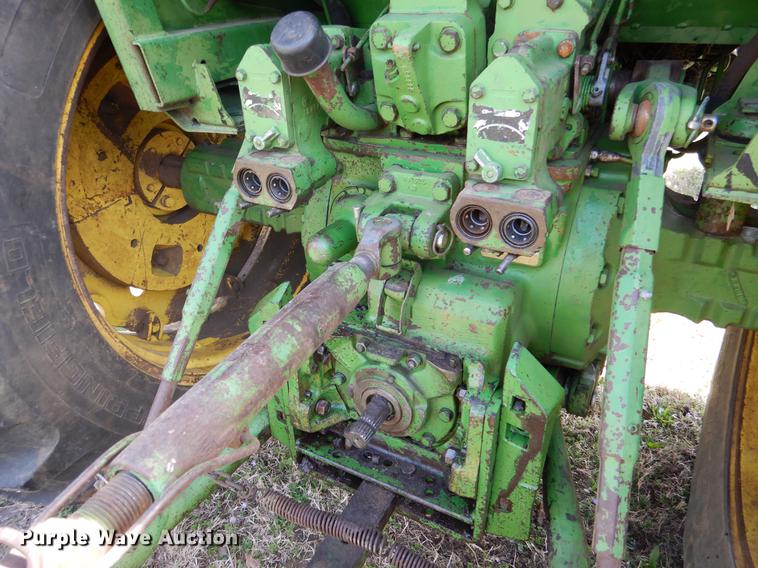 image for item DY9798 1974 John Deere 4430 tractor