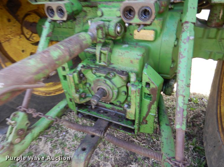 image for item DY9798 1974 John Deere 4430 tractor