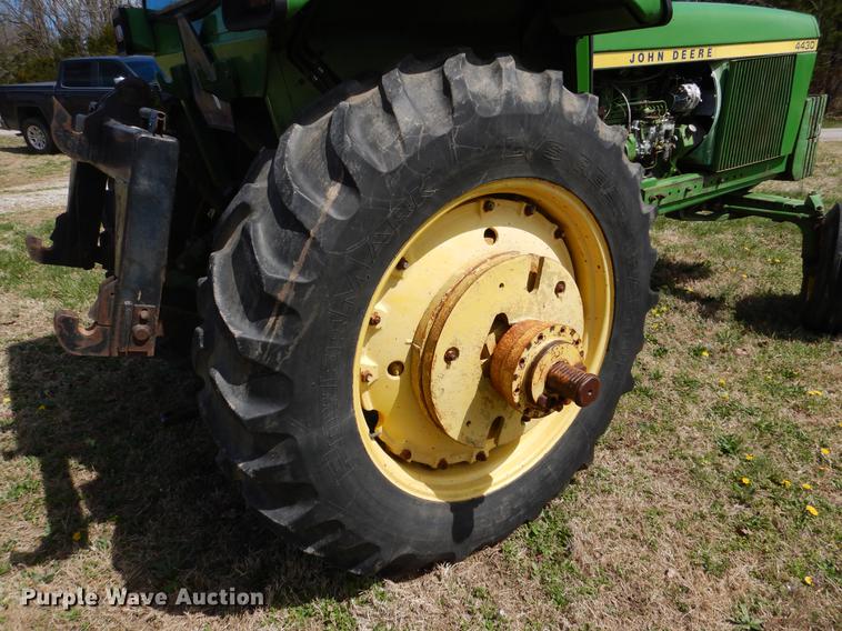 image for item DY9798 1974 John Deere 4430 tractor