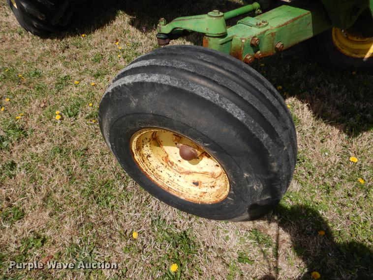 image for item DY9798 1974 John Deere 4430 tractor