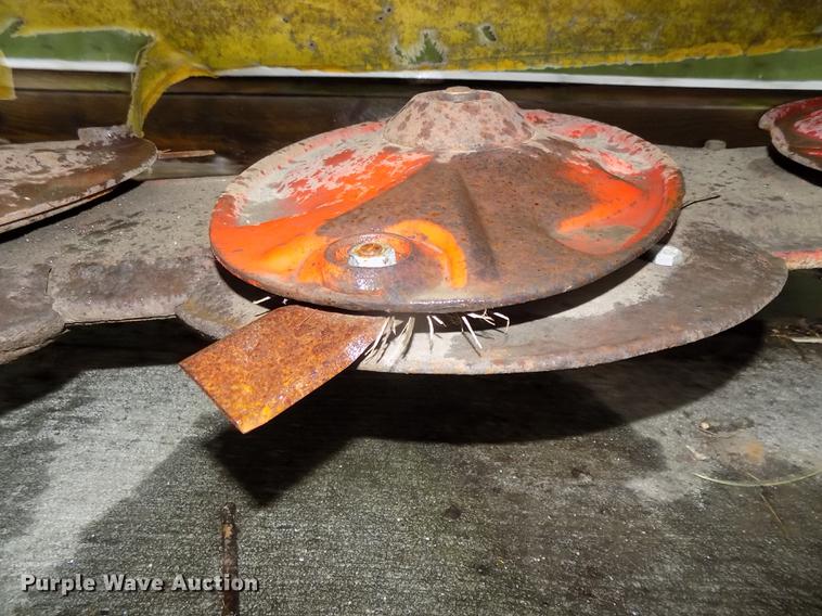 image for item DZ9679 New Holland 462 disc mower