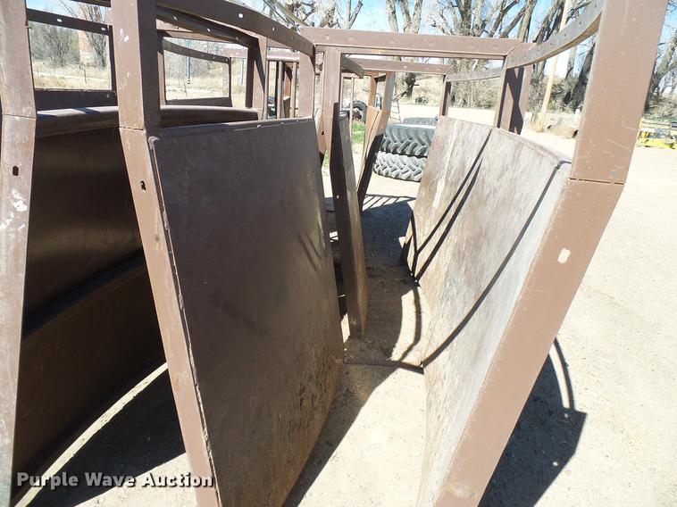 image for item EP9605 Livestock alley way