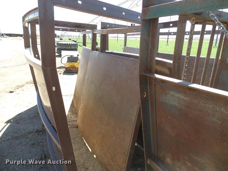 image for item EP9605 Livestock alley way