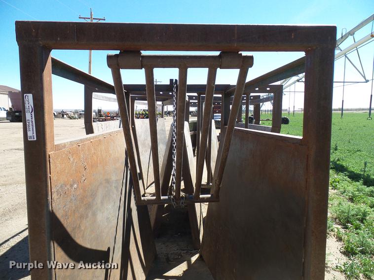 image for item EP9605 Livestock alley way