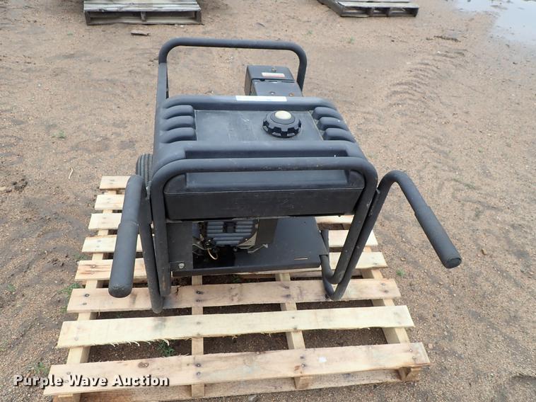 image for item FB9017 North Star 8000 generator