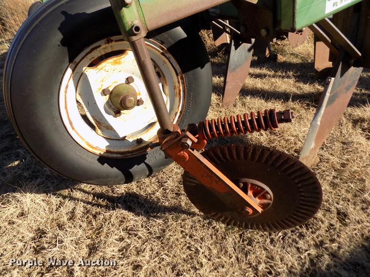 image for item FE9270 BC Sub-Mulcher in-line ripper