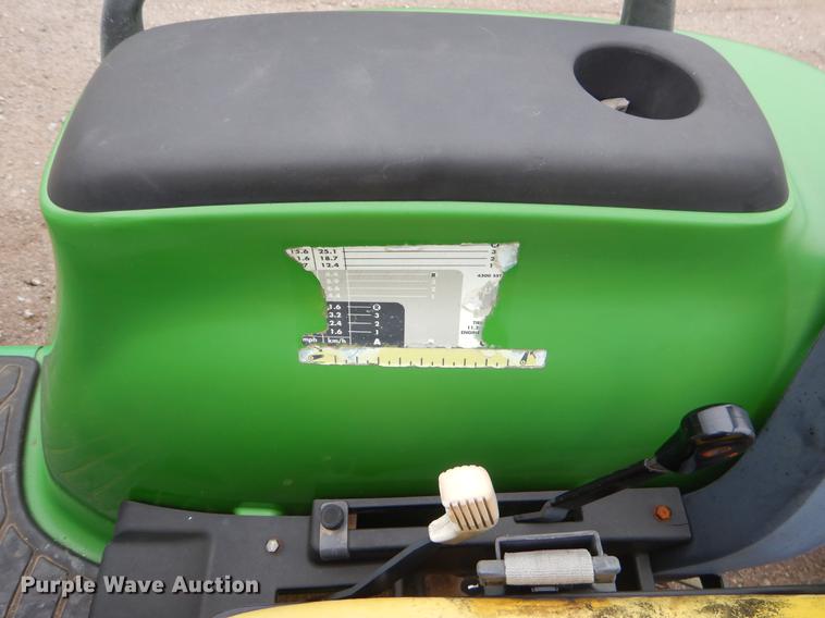 image for item FH9310 2000 John Deere 4300 SST tractor