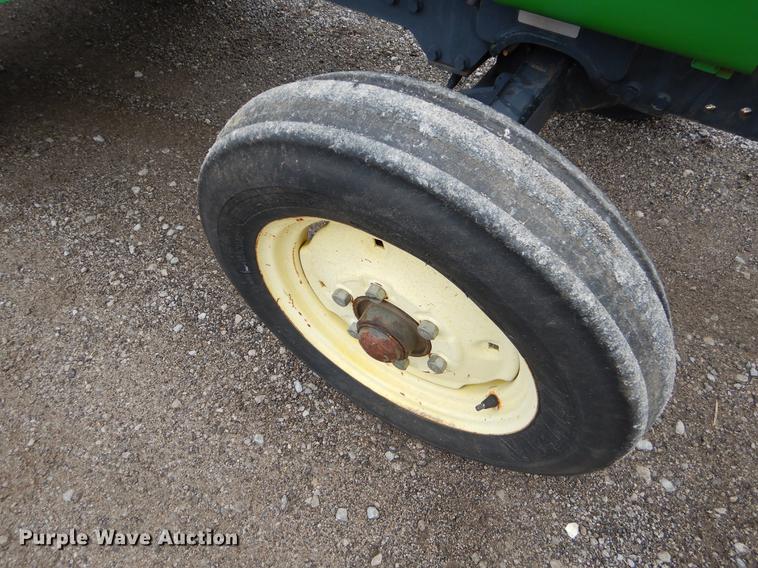 image for item FH9310 2000 John Deere 4300 SST tractor