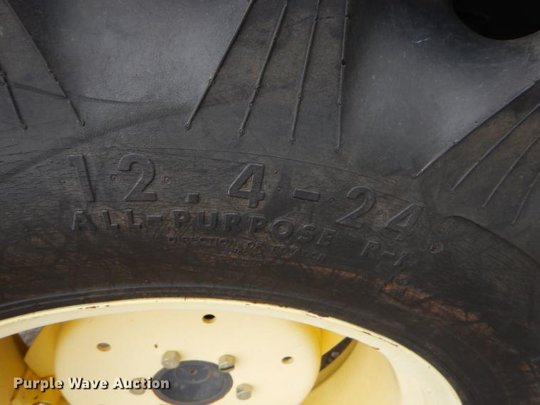 image for item FH9310 2000 John Deere 4300 SST tractor