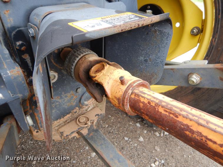 image for item FH9310 2000 John Deere 4300 SST tractor