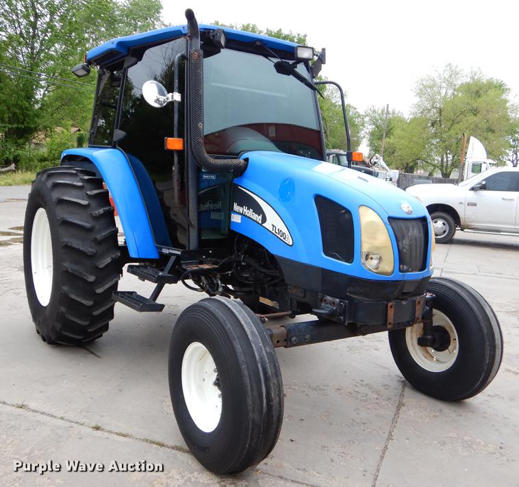 image for item FH9317 New Holland TL100A tractor