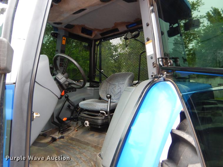 image for item FH9317 New Holland TL100A tractor