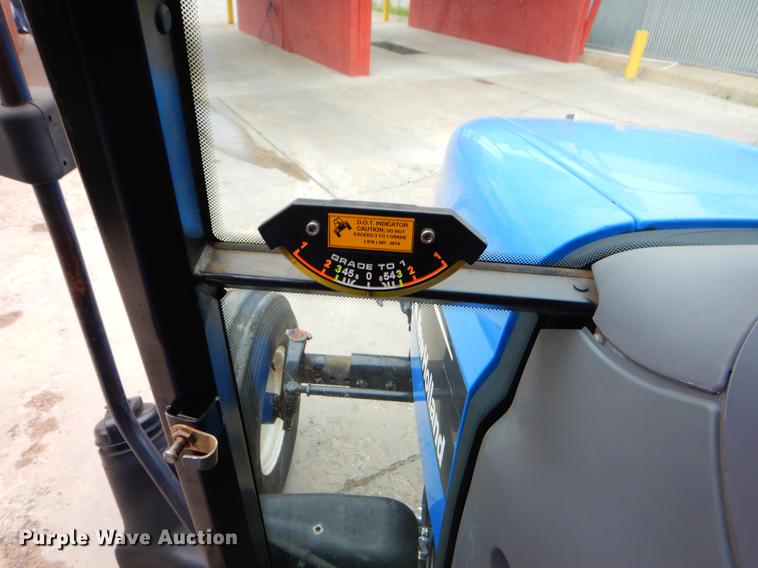 image for item FH9317 New Holland TL100A tractor