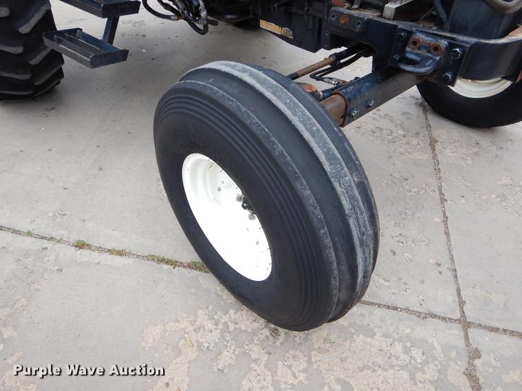 image for item FH9317 New Holland TL100A tractor