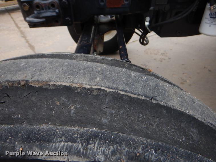 image for item FH9317 New Holland TL100A tractor