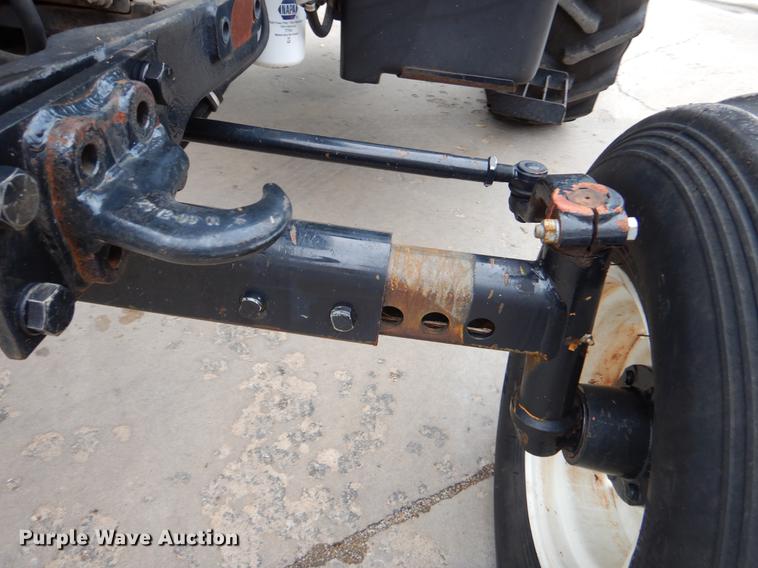 image for item FH9317 New Holland TL100A tractor