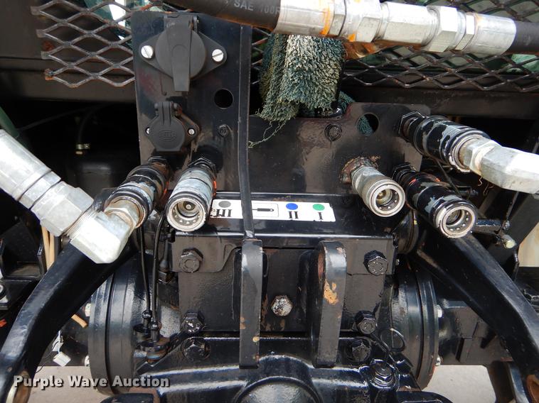 image for item FH9317 New Holland TL100A tractor