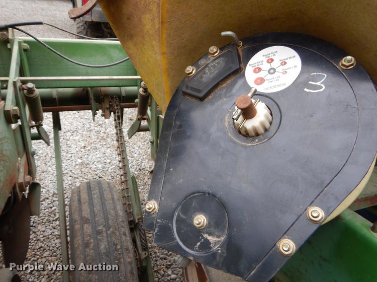image for item FH9332 John Deere 7000 planter