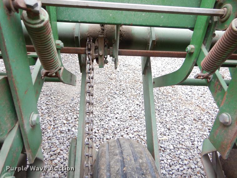 image for item FH9332 John Deere 7000 planter